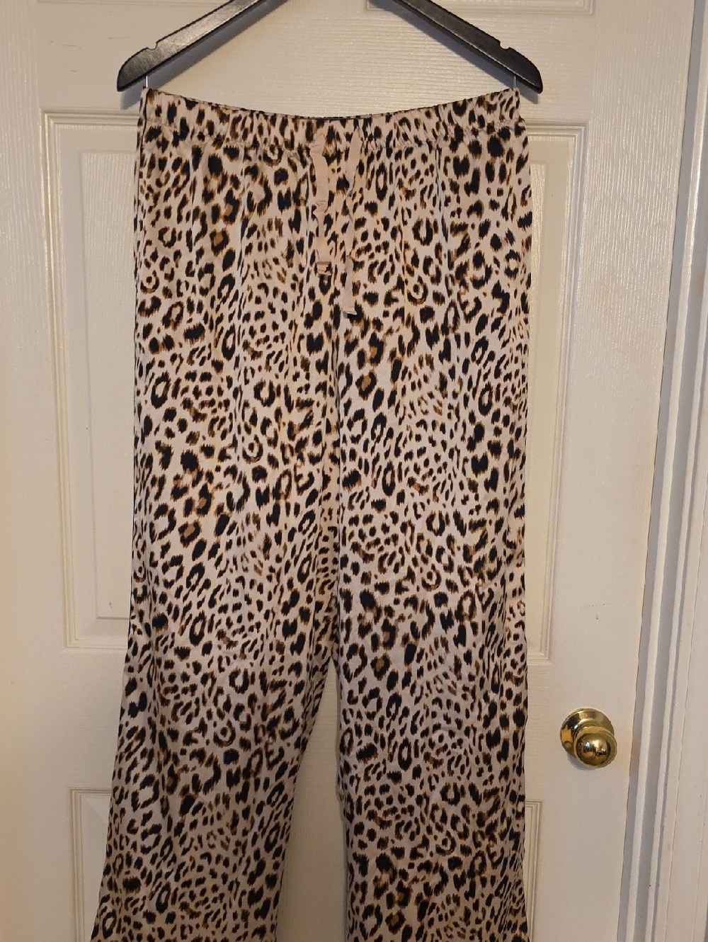 Victoria's Secret Leopard Print Wide-Leg Pants in Beige and Black